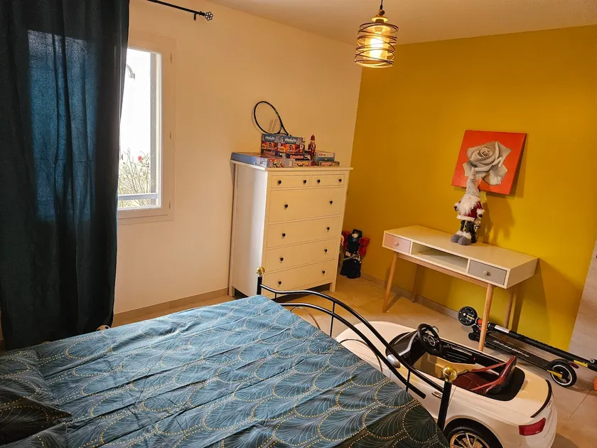 rental between sea and mountain - Image 1