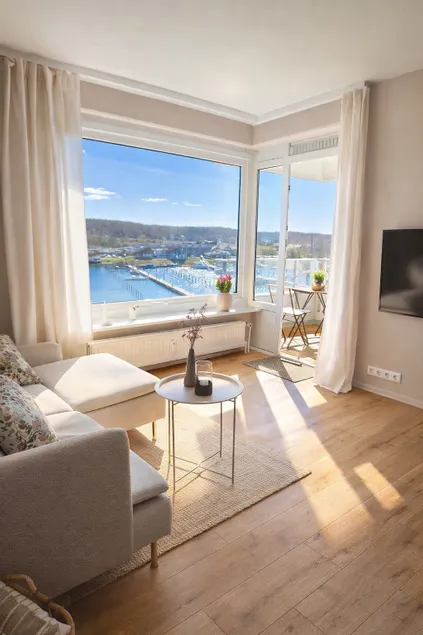 Beach Oat Sea View & Balcony | Close to the Beach - Image 1
