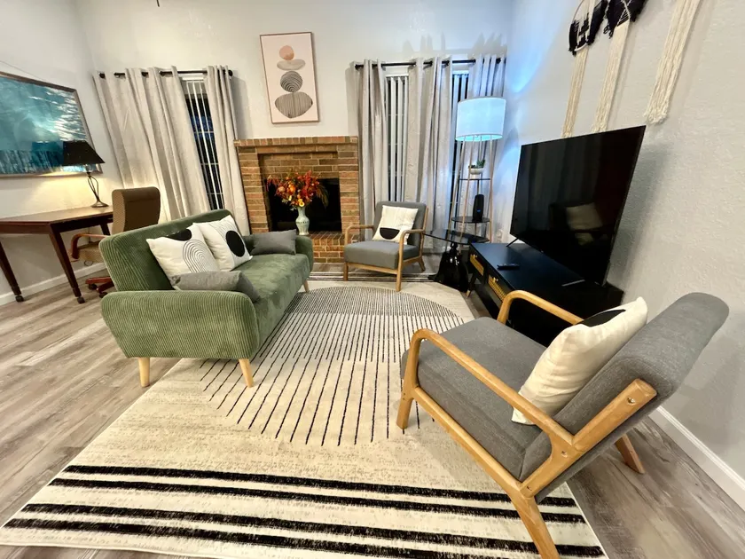 Fort Cavazos Midcentury Charm - Image 1