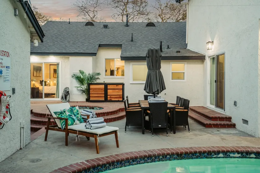 Elegant Oasis | Heated Pool & Spa | 5mi to Beach - Image 1