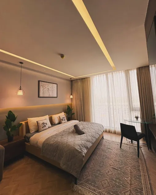 Elegant Apartment In Gurgaon - Image 1