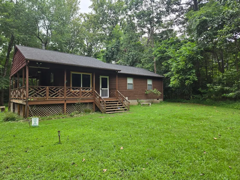 J&E Hideaway - Image 1