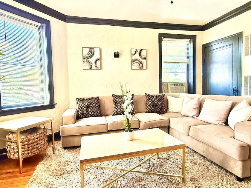 Casa Hideaway | Golf & Midway Chicago - Image 1