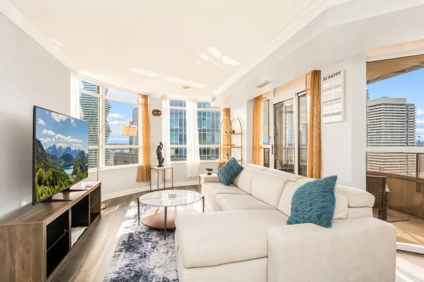 Sky Retreat | 2BR-2BA High Floor | 180° City View - Image 1