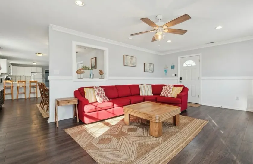 Park Boulevard Home in Wildwood - Image 1