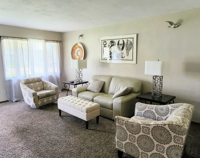 The Weaver’s Nest - Image 1