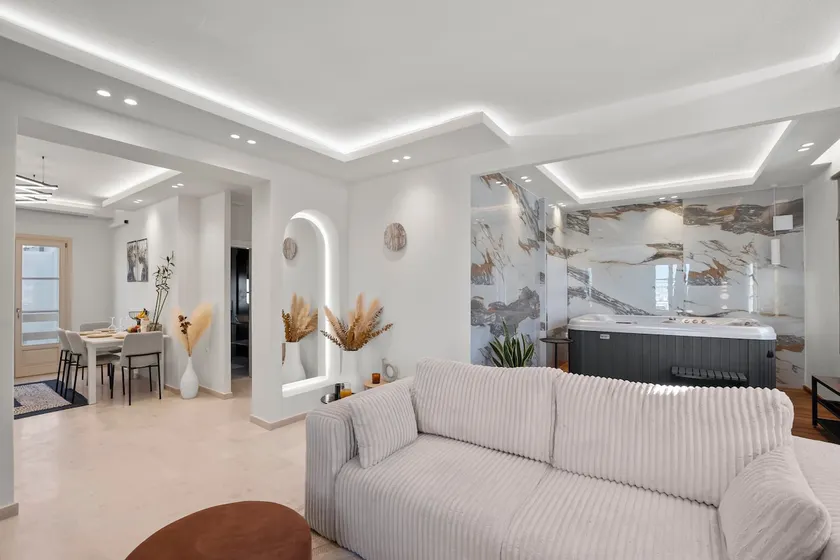 Pnoe Luxe Apartment & Spa, Naxos Town - Image 1