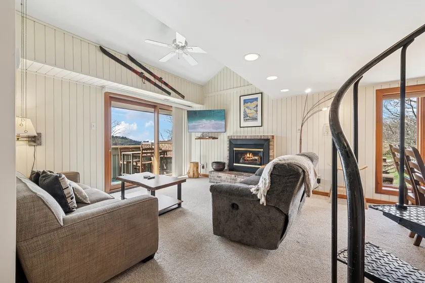 Sleeps 12, 4BR/7 Bed, POOL, FREE Shuttle, Golf - Image 1