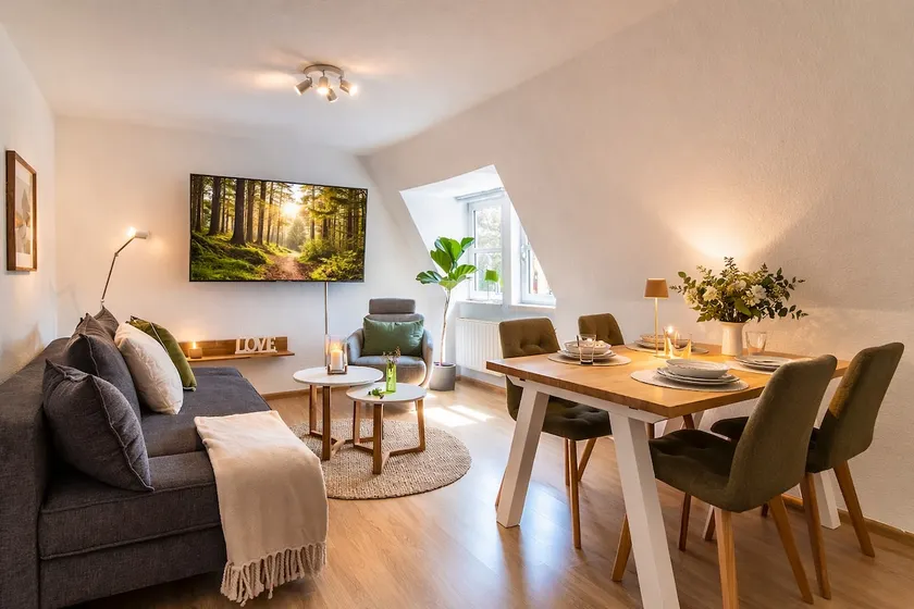 ErzGlück Modernes Dachgeschoss-Apartment I nahe Altstadt I Stellplatz & Waschmaschine - Image 1