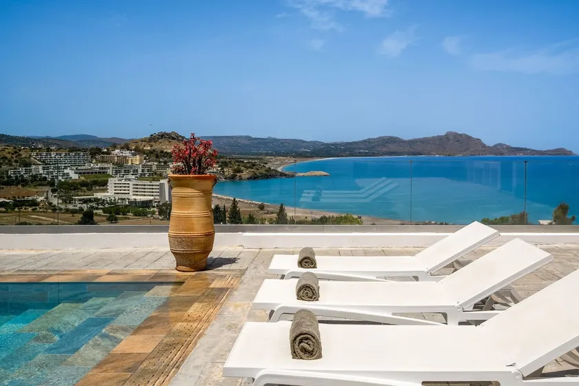Lindia Athena Luxury Villas - Image 1