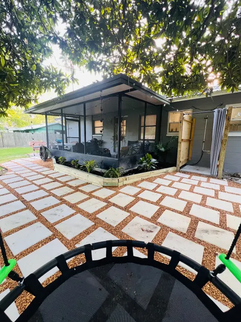 Neighborhood Spring House - Image 1