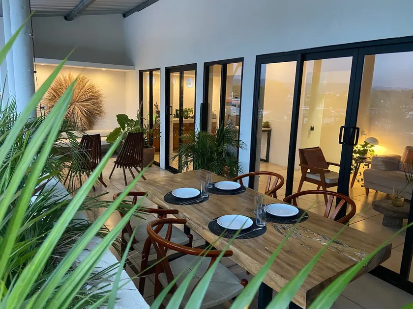 Beautiful Terrace in Palenque - Image 1