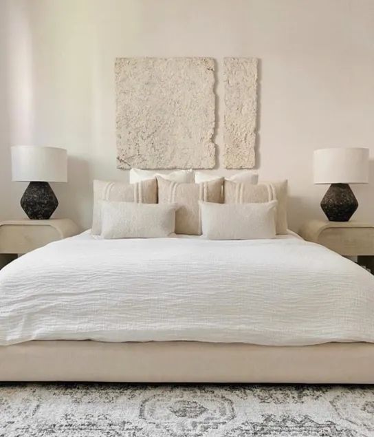 Luxurious | Close to Americana - Image 1