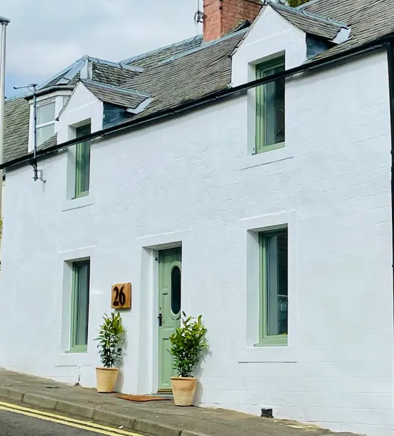 Cosy Cottage Central in Quaint Scottish Village - Image 1
