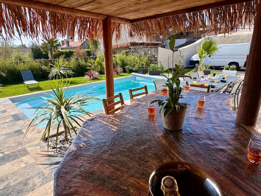 Friends first – Pool, Spa, Outdoor Bar - Image 1