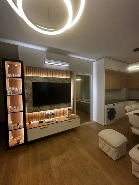 Big and New AirBnB - Image 1