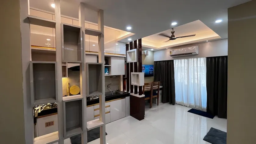 Sahoo’s Residence: Comfortable 2BR/1BA Stay - Image 1