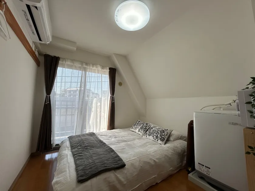 Room 303 & 6 minutes from Numabukuro Station/Convenient to Shibuya, Shinjuku, and Ikebukuro/Free Wi-Fi/2 guests, 1 bedroom, 1 bed, 1 bathroom. - Image 1