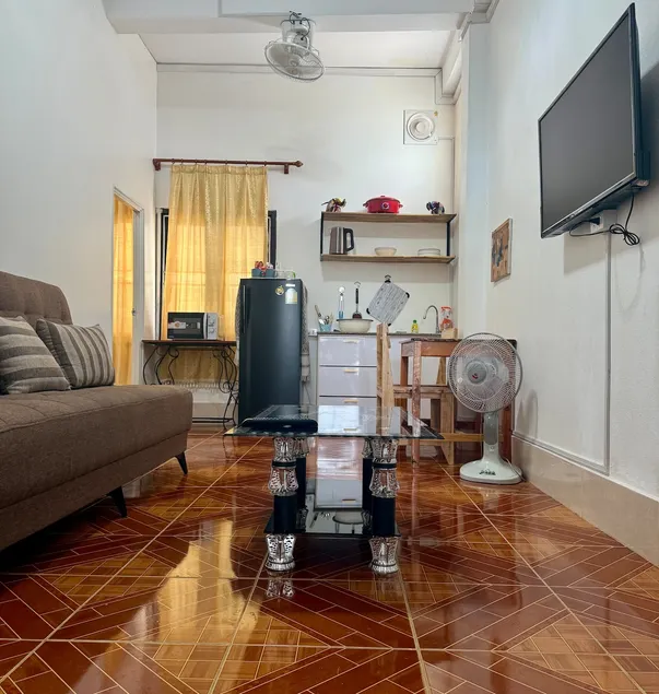 Fully Equiped Apartment with Bicycle to Explore! - Image 1