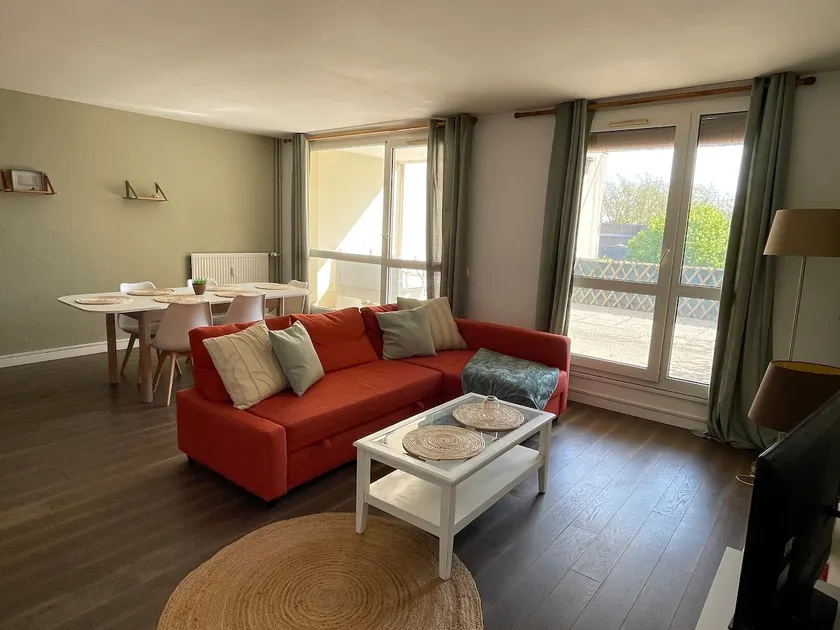Large duplex for 10 people – Ideal for groups and families - Image 1