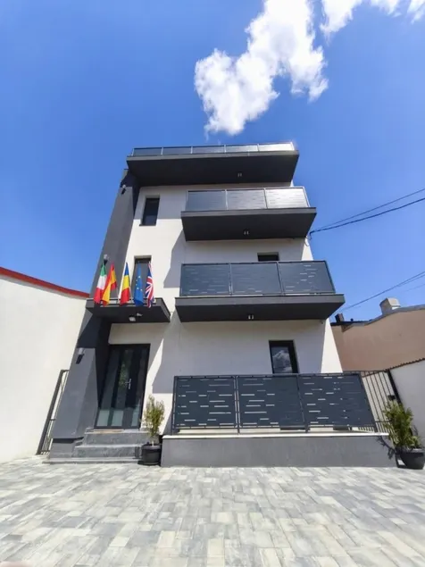 ROA Residence premium 3 - Image 1