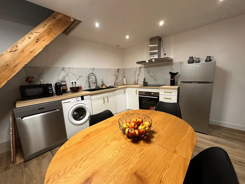 Duplex 3 with modern and cozy style - Image 1