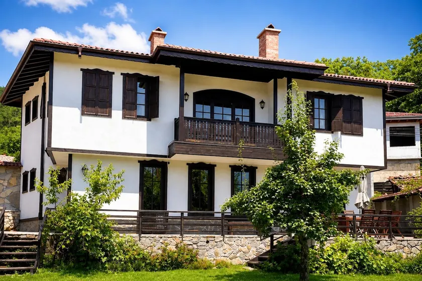 Large Cosy House by a Forest - Treehouse, BBQ, Fireplace & Mountain - Image 1