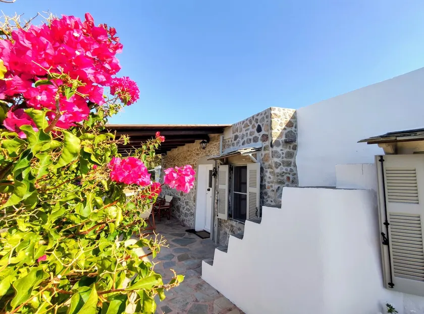 «Astrofeggia» A private stone house Nature-Seaview - Image 1