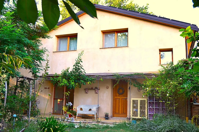 Straw bale house Valle delle Rose - Image 1