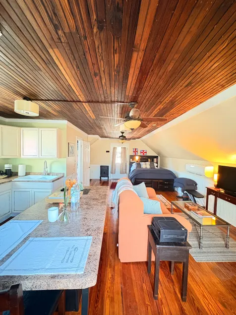 Private Loft Studio close to Ft. Jackson and USC - Image 1