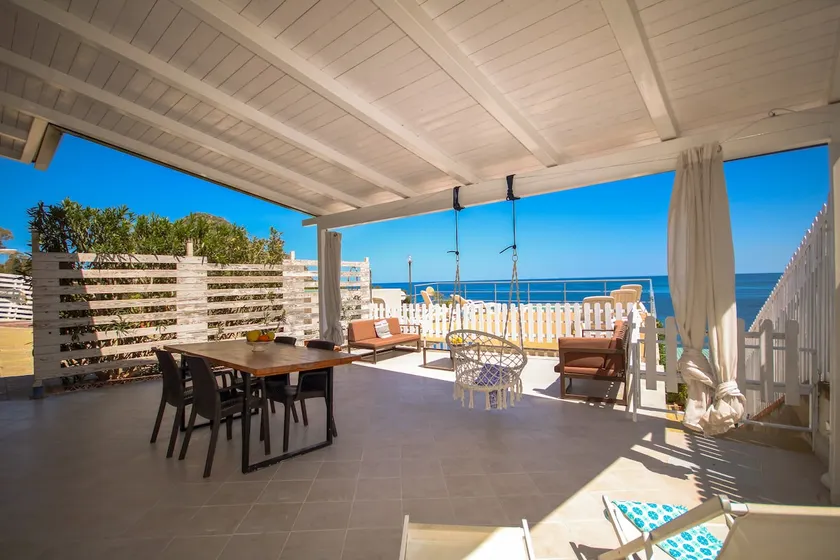 House Scirocco- pool and direct beach access - Image 1