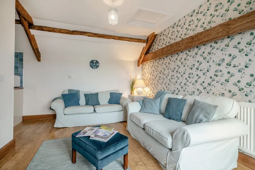 Vale Chestnut - Cosy cottage with mountain view - Image 1