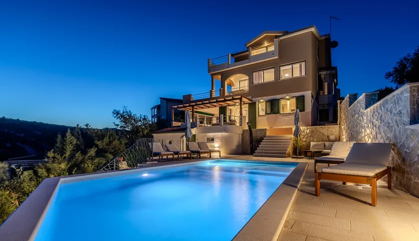 Perfect Sea View • Heated Pool • Beach 3 min Walk - Image 1