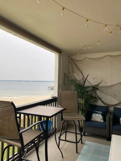 Seashell Escape - SLEEPS 6! Newly remodeled. - Image 1