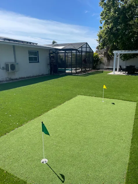 Vacation home heated pool Turf yard putting green - Image 1