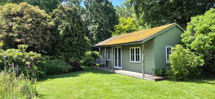 Garden Pavilion - Image 1