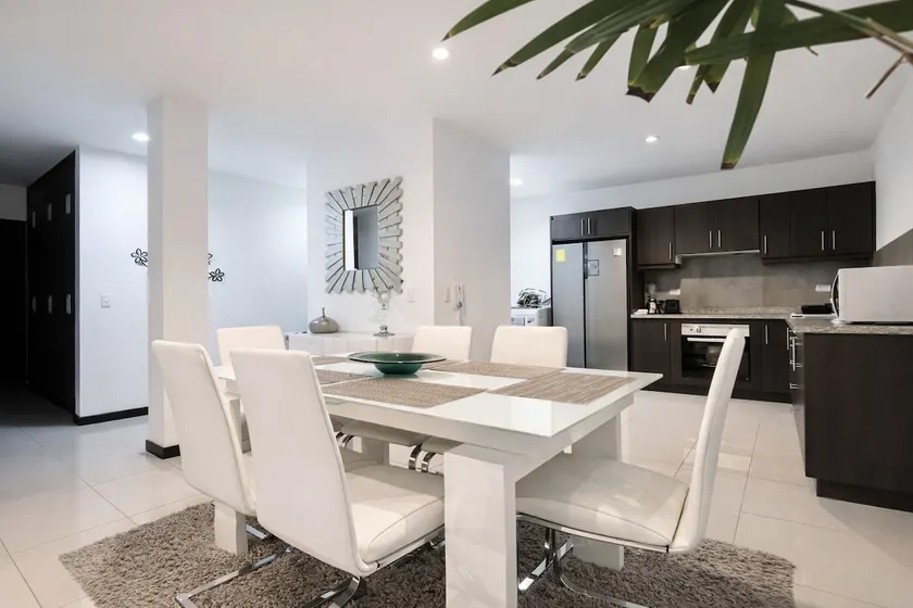 Perfect Location, Cuenca Centro - Image 1