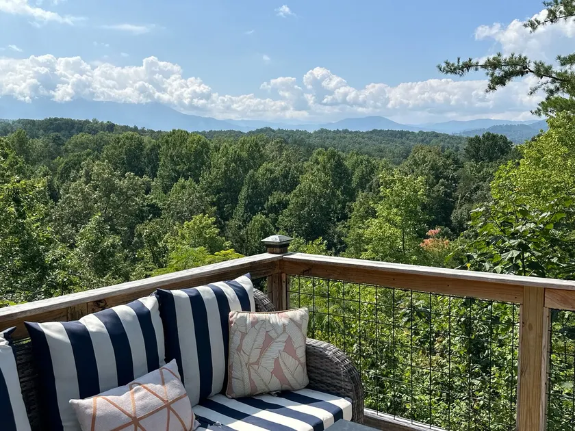 Knockin' Boots Cabin Hot Tub w/ Beautiful View - Image 1