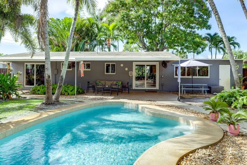 Renoverad Oakland Park Home w / Yard, Uteplats och Pool! - Image 1