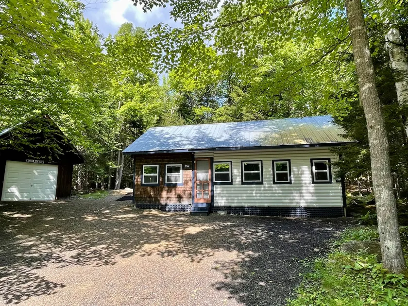 Rangeley Maine Bald Mountain Retreat - Image 1