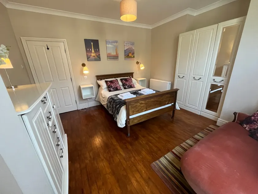 Coastal Duplex Apt in the heart of Lytham. - Image 1