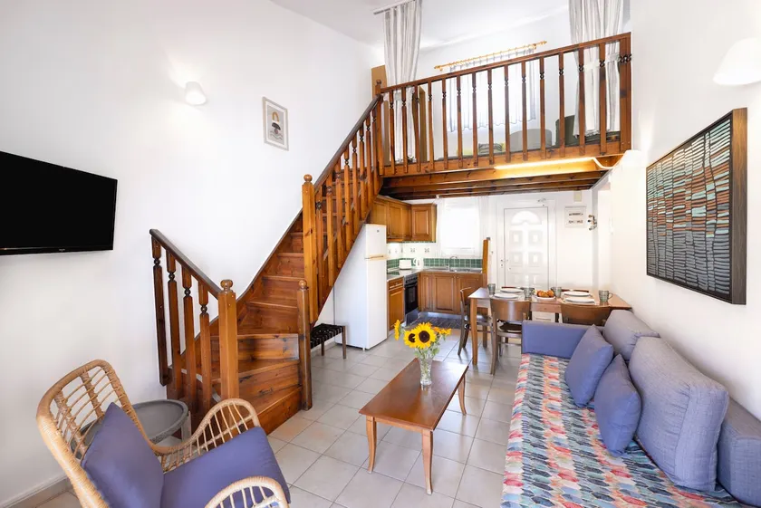 Morpheas two-bedroom apt. Just 1 min from the sea. - Image 1