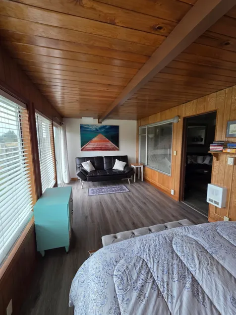 Updated InTown Fun ByBeach Condo WiFi Smartv Pets - Image 1