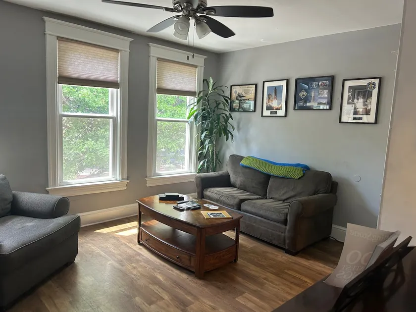 Capitol Hill - Unique Old with Modern Conveniences - Image 1