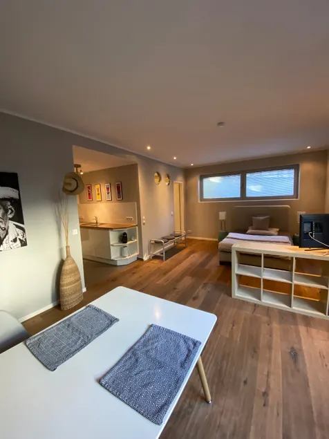 Nice, quiet apartment with a small terrace - Image 1