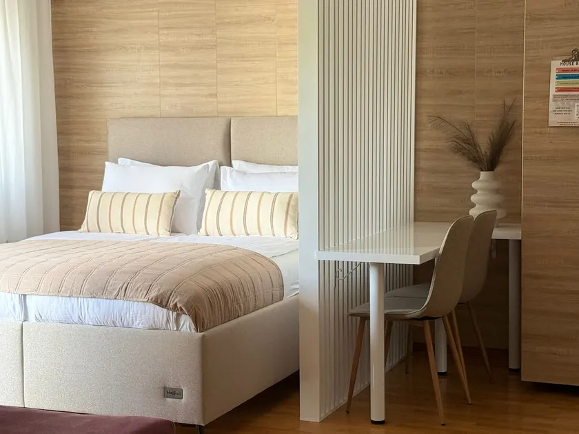 Merak - Two bedroom apartment + Free parking - Image 1