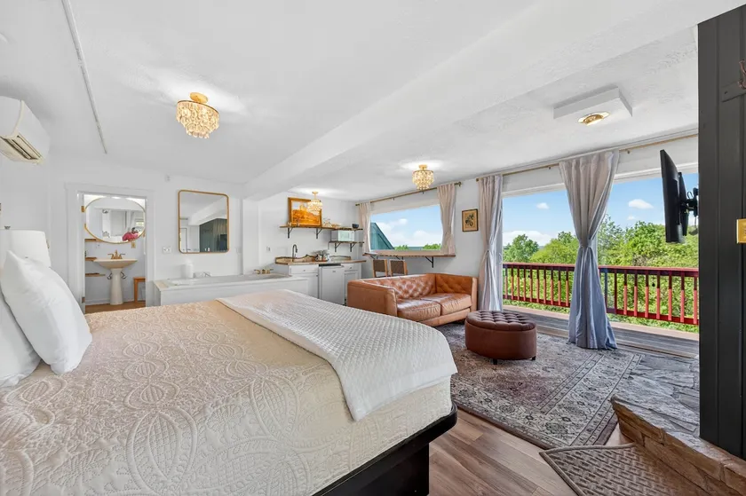The Garden Suite at Treetop Retreat - Image 1
