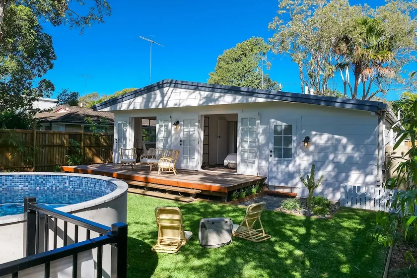 The River Shack, Vintage Luxe, Heart of Noosaville - Image 1