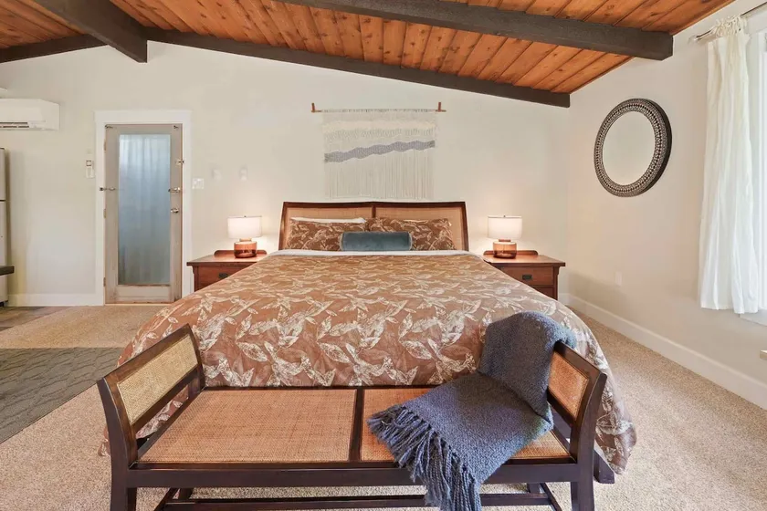 Near River Trail - Pet-Free - King - Local Hosts - Image 1