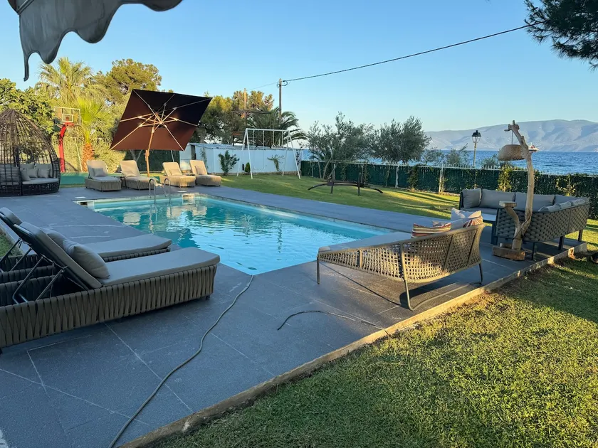 Zoza Luxury villa isthmia by the sea with private pool - Image 1